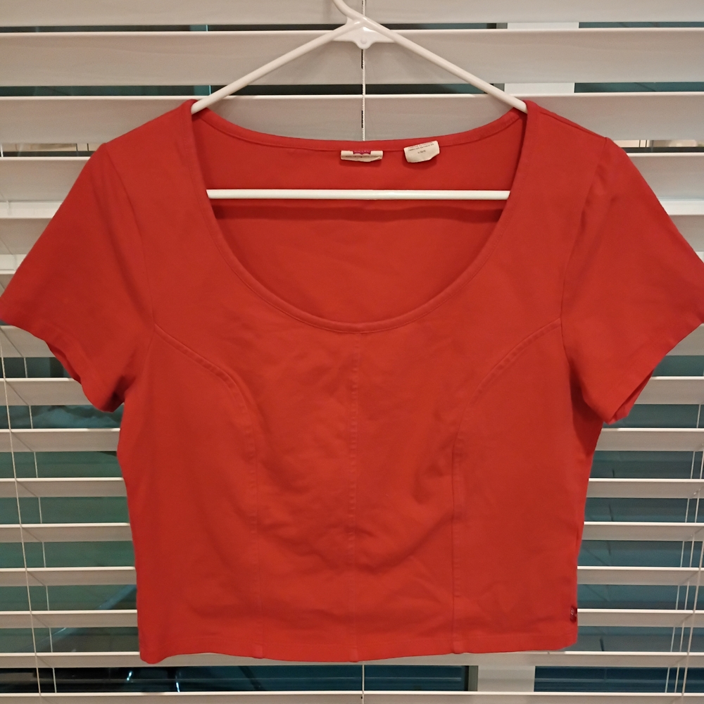Levi's Women's Bold Red Short Sleeve Top